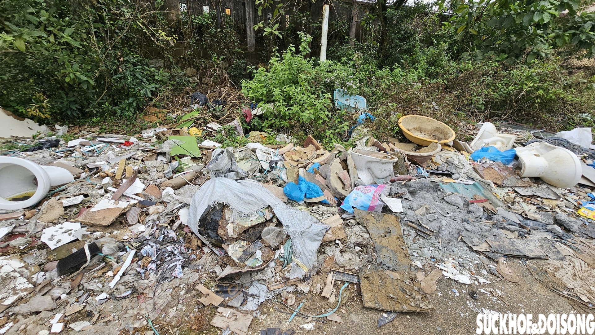 Bao giờ chấm dứt cảnh rác thải bủa vây khu quy hoạch ở Huế?- Ảnh 3.