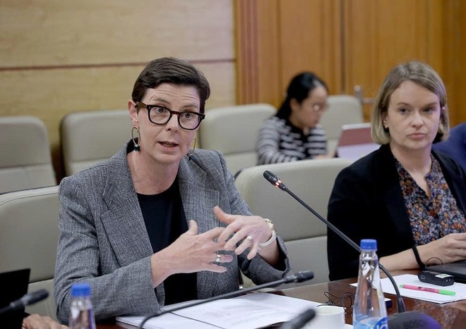 Thứ trưởng Nguyễn Thị Liên Hương làm việc với đối tác quốc tế về giám sát quản lý tăng huyết áp tại Trạm Y tế- Ảnh 2.