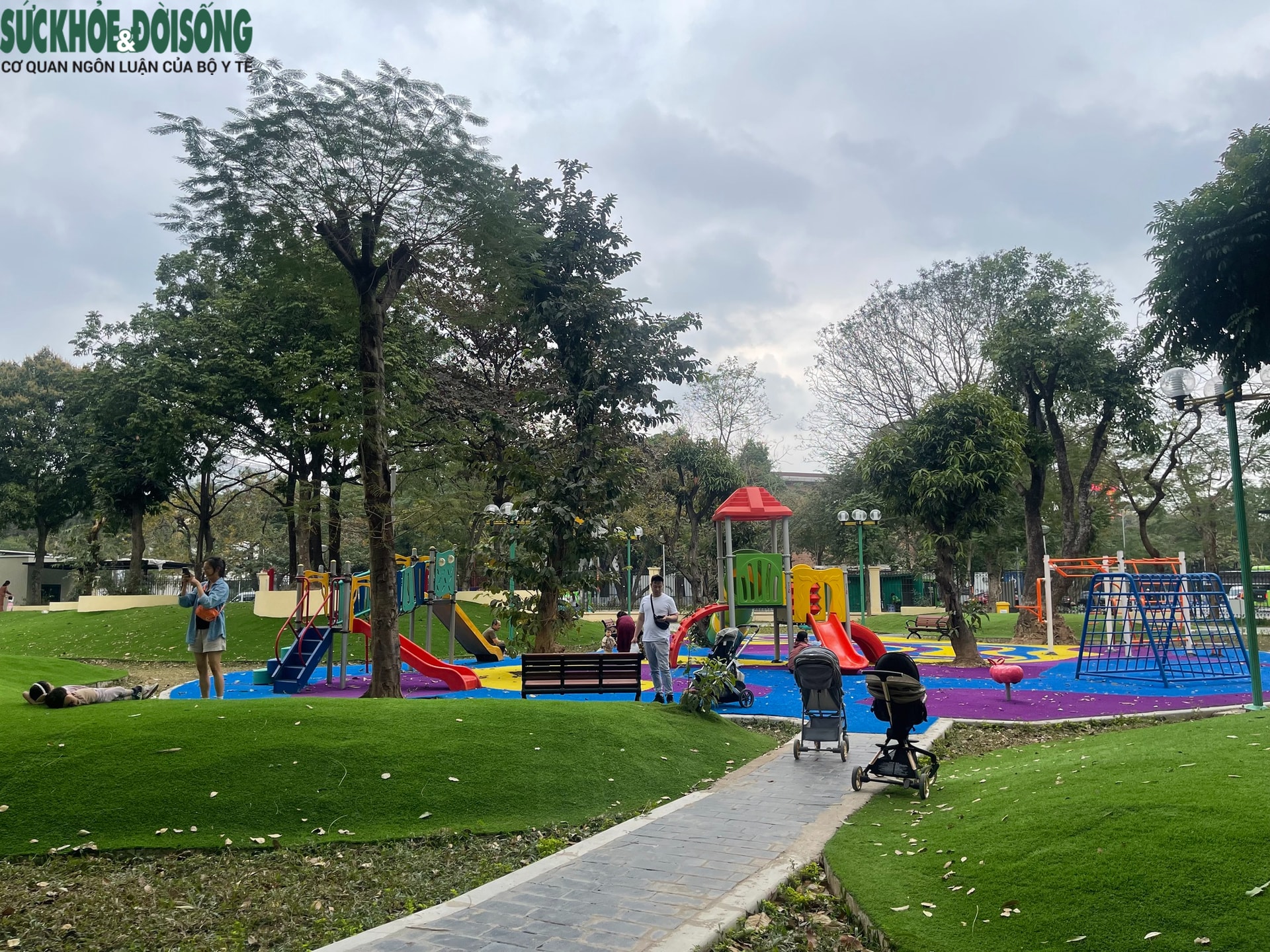 Cận cảnh diện mạo mới của Công viên Nghĩa Đô, Hà Nội- Ảnh 8. Cận cảnh diện mạo mới của Công viên Nghĩa Đô, Hà Nội- Ảnh 8.