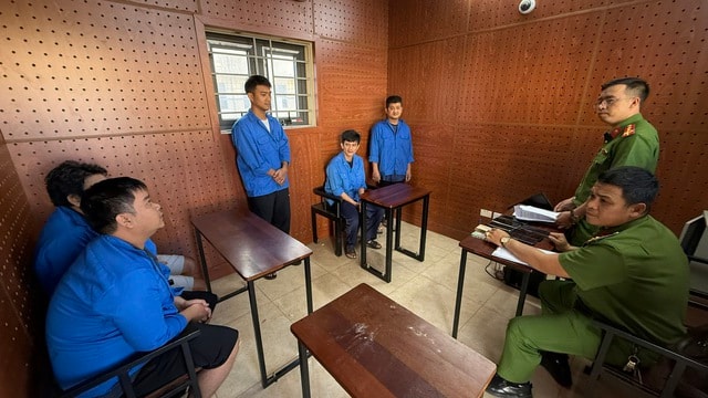 Triệt phá đường dây cá độ bóng đá giao dịch gần 25 tỉ đồng trong 2 tháng- Ảnh 1.