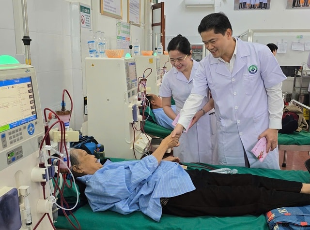 Thứ trưởng Thường trực Vũ Mạnh Hà làm việc tại vùng Tây Nam Nghệ An: Giữ vững tuyến cơ sở, nâng tầm bệnh viện khu vực miền núi- Ảnh 1.