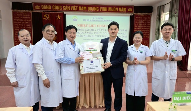 Thứ trưởng Thường trực Vũ Mạnh Hà làm việc tại vùng Tây Nam Nghệ An: Giữ vững tuyến cơ sở, nâng tầm bệnh viện khu vực miền núi- Ảnh 3.