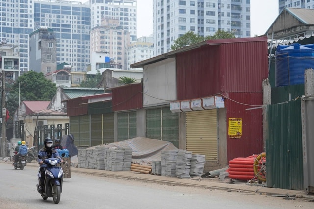 Thi công mở rộng đường Nguyễn Tuân kéo dài, cuộc sống người dân đảo lộn- Ảnh 7.