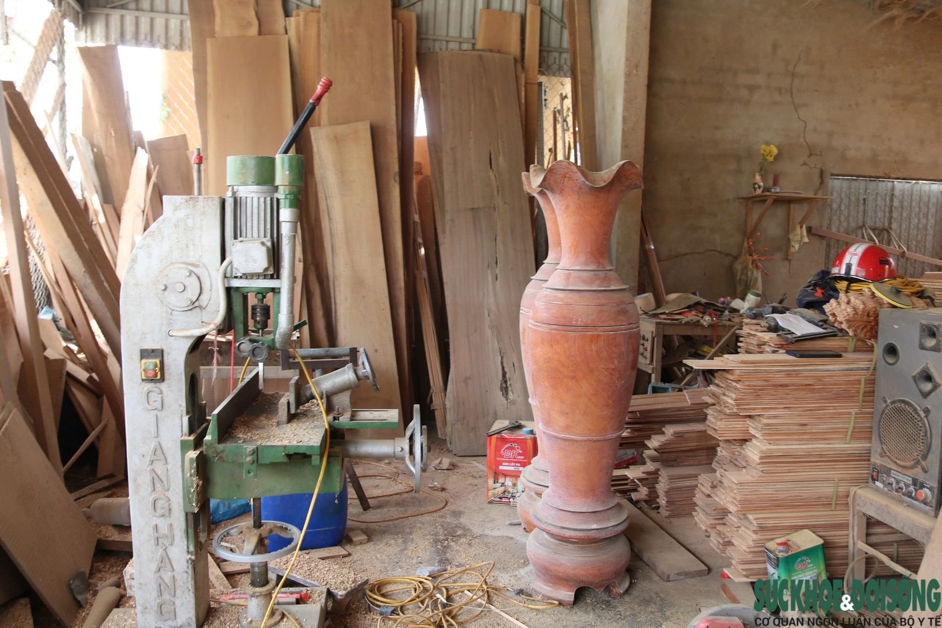 Làng nghề mộc 'chạy đua' những ngày cuối năm- Ảnh 16.