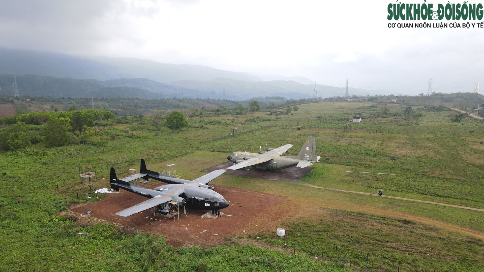 Cận cảnh chiếc máy bay có biệt danh ‘toa tàu bay’ duy nhất tại Việt Nam- Ảnh 1.