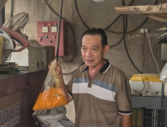 Triệt phá đường dây sản xuất, buôn bán xăng RON A95 giả tại TPHCM- Ảnh 7. Triệt phá đường dây sản xuất, buôn bán xăng RON A95 giả tại TPHCM- Ảnh 7.