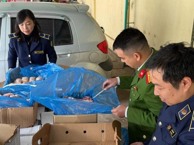 Phát hiện hàng tấn xương lợn trôi nổi, không nguồn gốc đang trên đường đi tiêu thụ- Ảnh 1.