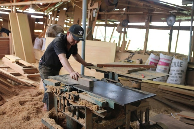 Làng nghề mộc 'chạy đua' những ngày cuối năm- Ảnh 6.