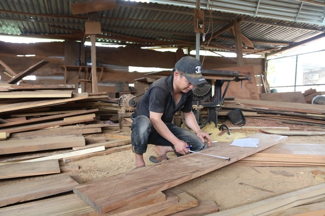 Làng nghề mộc 'chạy đua' những ngày cuối năm- Ảnh 7.