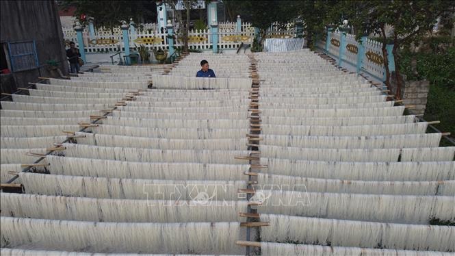 Các làng nghề rộn ràng vào vụ Tết- Ảnh 5.