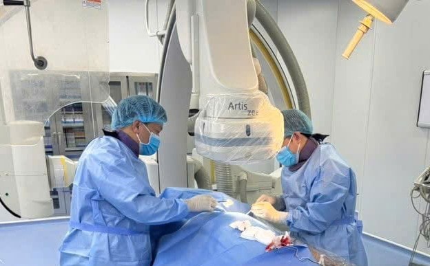 GS.TS Phạm Mạnh Hùng giữ chức Viện trưởng Viện Tim mạch Bệnh viện 19-8, Bộ Công an - Ảnh 1. GS.TS Phạm Mạnh Hùng giữ chức Viện trưởng Viện Tim mạch Bệnh viện 19-8, Bộ Công an - Ảnh 1.