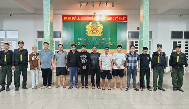 Bắt nhóm cho vay nặng lãi dưới mác ‘quỹ đầu tư, tư vấn tài chính’ với lãi suất lên tới 1095%/năm- Ảnh 1. Bắt nhóm cho vay nặng lãi dưới mác ‘quỹ đầu tư, tư vấn tài chính’ với lãi suất lên tới 1095%/năm- Ảnh 1.