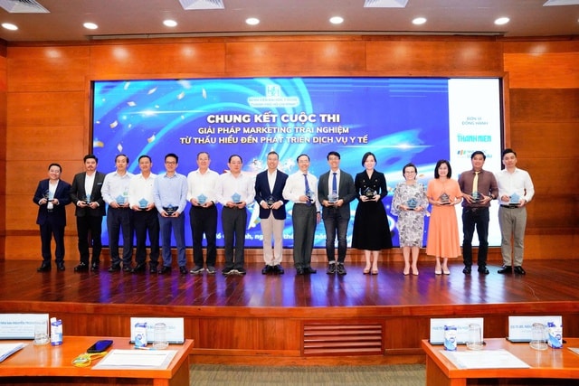 Hơn 350 y bác sĩ cùng xây dựng giải pháp marketing trải nghiệm, hướng đến nâng cao trải nghiệm người bệnh và phát triển dịch vụ y tế- Ảnh 1. Hơn 350 y bác sĩ cùng xây dựng giải pháp marketing trải nghiệm, hướng đến nâng cao trải nghiệm người bệnh và phát triển dịch vụ y tế- Ảnh 1.