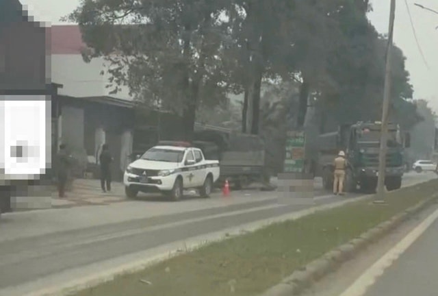 Va chạm xe ben trên Quốc lộ 1B, một cán bộ CSGT tử vong- Ảnh 1.