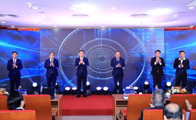 Hà Nội ra mắt chợ chuyển đổi số và sàn giao dịch công nghệ- Ảnh 1. Hà Nội ra mắt chợ chuyển đổi số và sàn giao dịch công nghệ- Ảnh 1.