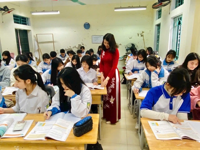 Bộ GD&ĐT ban hành Chuẩn mực mới dành cho nhà giáo có những điểm đáng chú ý nào?- Ảnh 1. Bộ GD&ĐT ban hành Chuẩn mực mới dành cho nhà giáo có những điểm đáng chú ý nào?- Ảnh 1.