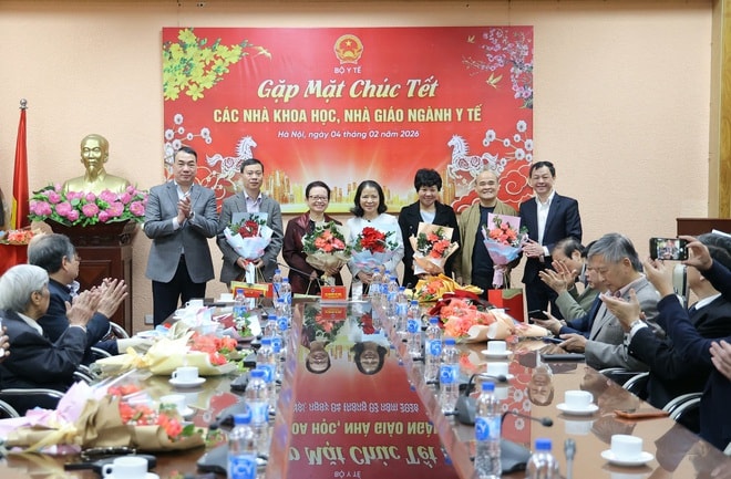 Bộ Y tế gặp mặt, chúc Tết các nhà khoa học, nhà giáo Hội đồng Đạo đức trong nghiên cứu y sinh học Quốc gia phía Bắc- Ảnh 9.