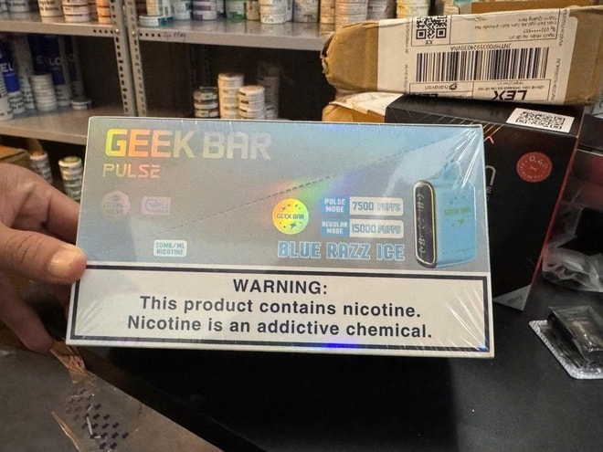 TPHCM triệt phá đường dây buôn bán thuốc lá điện tử doanh thu hàng tỉ đồng- Ảnh 8.