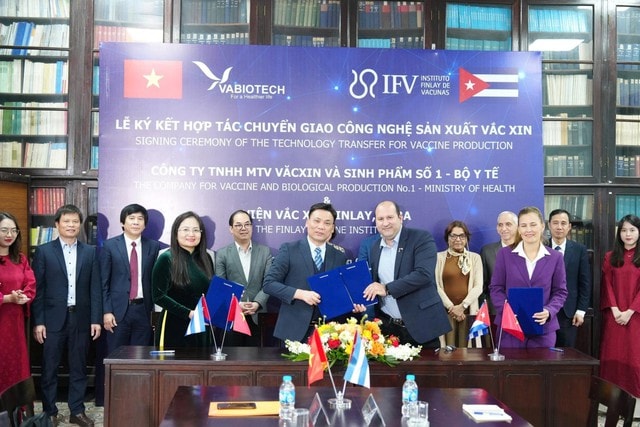 Chuyển giao Công nghệ Sản xuất vắc xin phòng bệnh viêm màng não do não mô cầu BC: Bước tiến trong hợp tác công nghệ sinh học và y tế Việt Nam-Cuba- Ảnh 4.