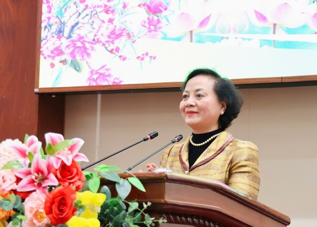 Phó Thủ tướng Phạm Thị Thanh Trà thăm, tặng quà Tết gia đình chính sách, công nhân khó khăn tại Đồng Tháp- Ảnh 1. Phó Thủ tướng Phạm Thị Thanh Trà thăm, tặng quà Tết gia đình chính sách, công nhân khó khăn tại Đồng Tháp- Ảnh 1.