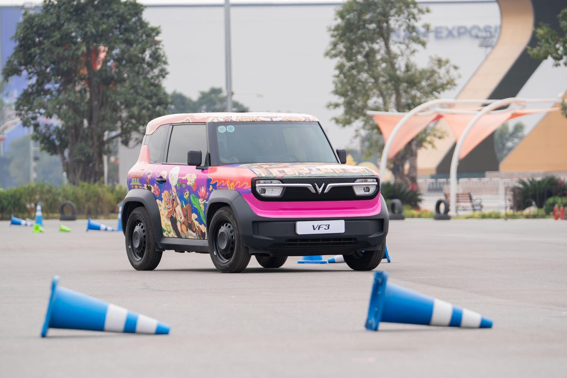 VinFast VF 3 - 'Kèo thơm' cho gia đình trẻ lần đầu mua xe trước Tết - 1