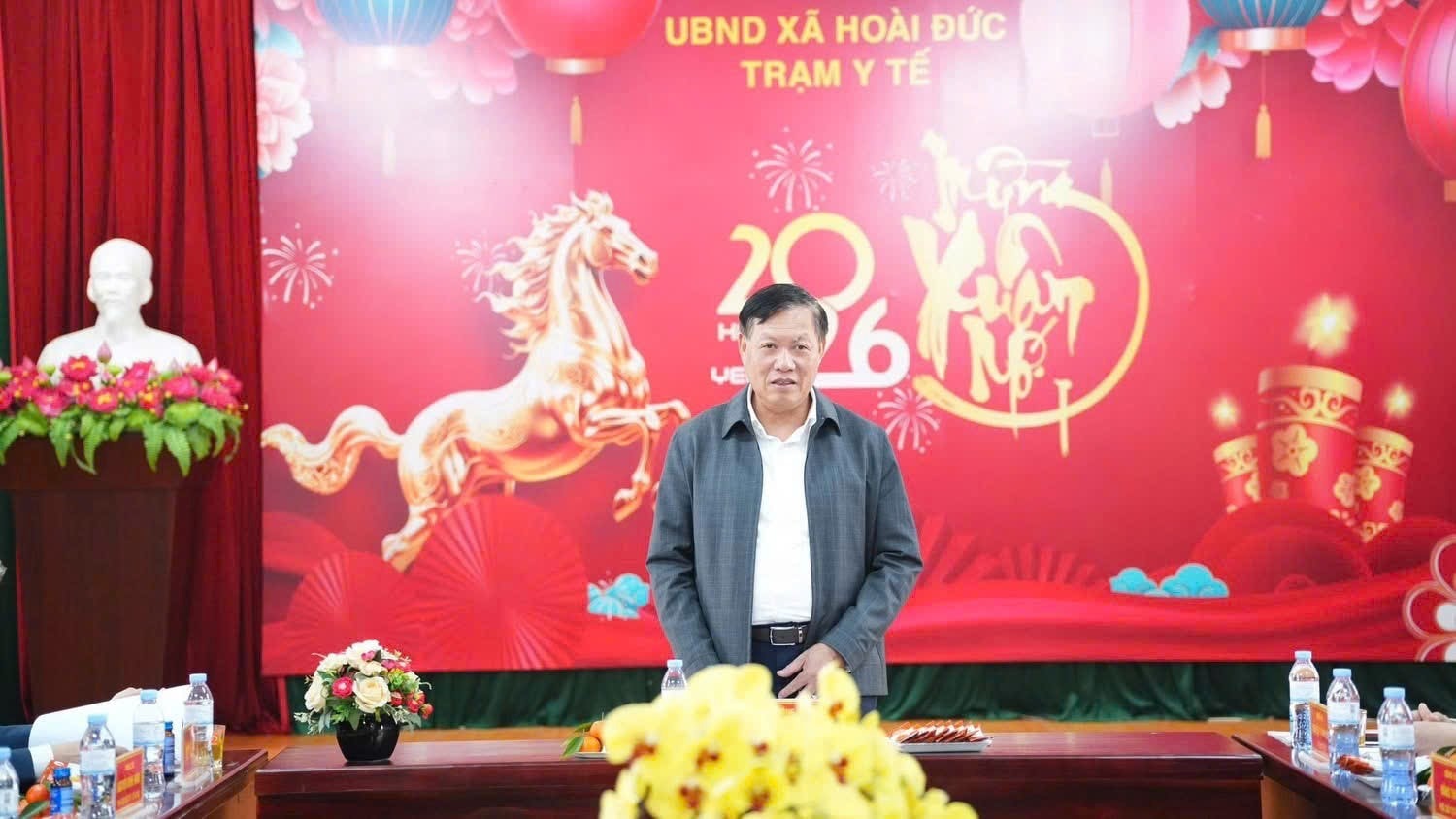 Thứ trưởng Đỗ Xuân Tuyên thăm, chúc tết, kiểm tra trực phục vụ Tết tại một số đơn vị y tế ở Hà Nội- Ảnh 1.