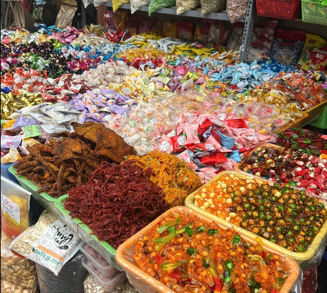 Phố bánh kẹo vào vụ Tết- Ảnh 3.