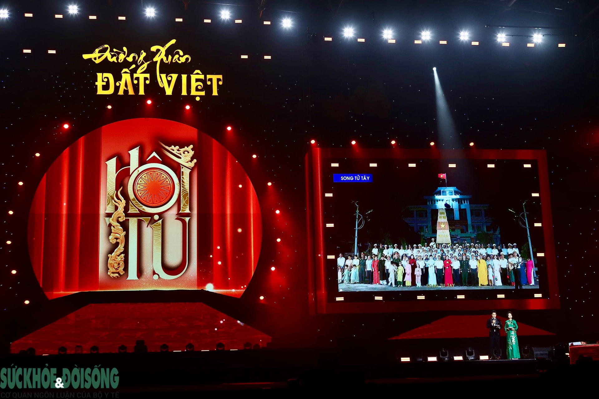 Khoảnh khắc ấn tượng trong đêm chính luận nghệ thuật 'Đường Xuân đất Việt 2026 - Hội tụ'- Ảnh 7.