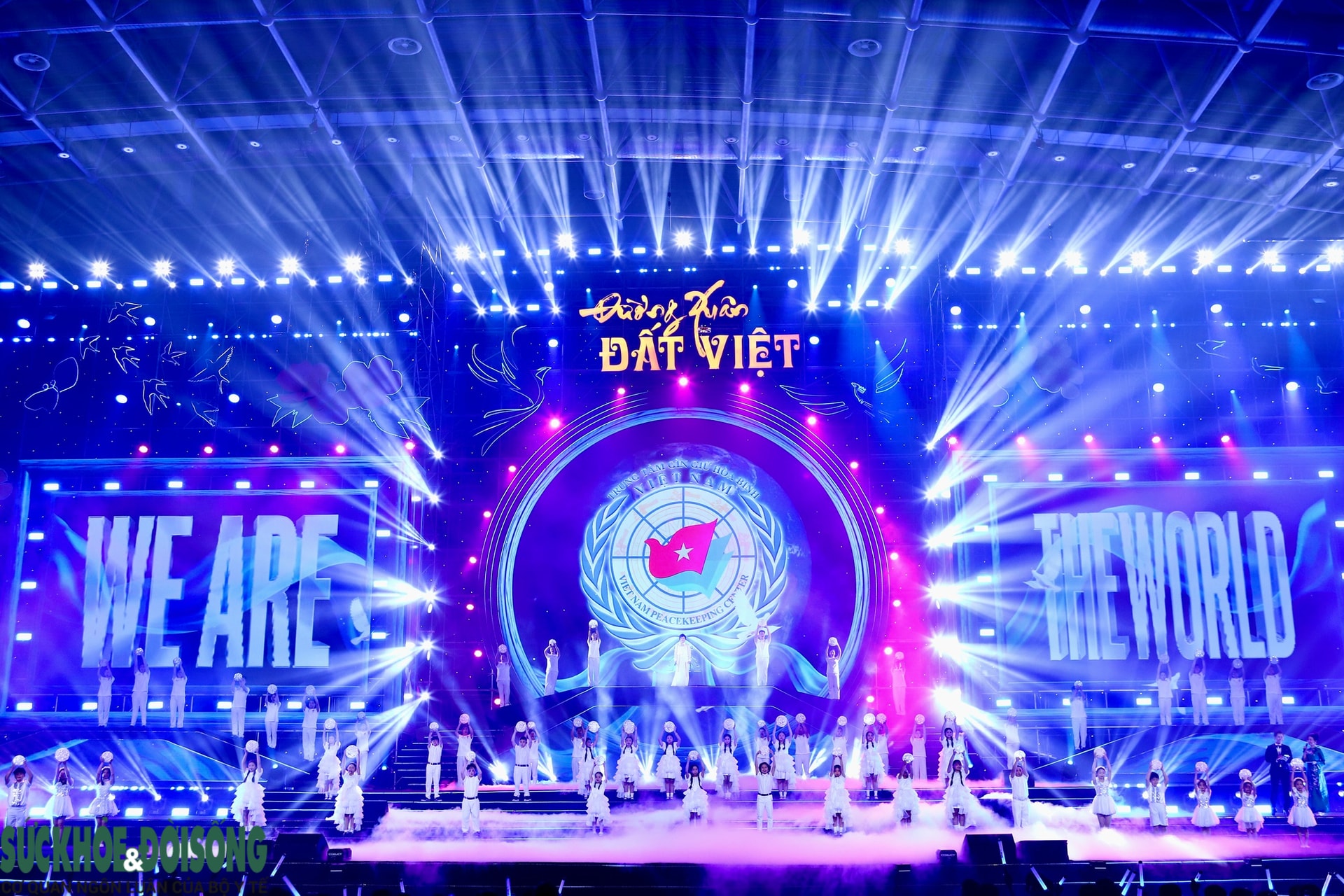 Khoảnh khắc ấn tượng trong đêm chính luận nghệ thuật 'Đường Xuân đất Việt 2026 - Hội tụ'- Ảnh 11.