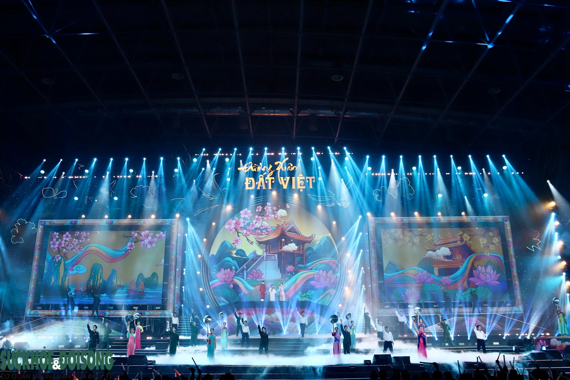 Khoảnh khắc ấn tượng trong đêm chính luận nghệ thuật 'Đường Xuân đất Việt 2026 - Hội tụ'- Ảnh 14.