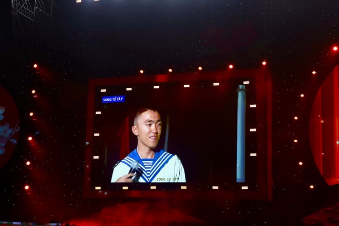 Khoảnh khắc ấn tượng trong đêm chính luận nghệ thuật 'Đường Xuân đất Việt 2026 - Hội tụ'- Ảnh 8.