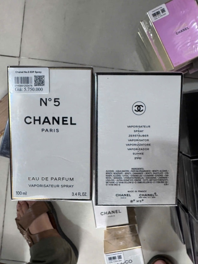 Triệt phá đường dây buôn bán mỹ phẩm giả quy mô lớn trên không gian mạng- Ảnh 9.