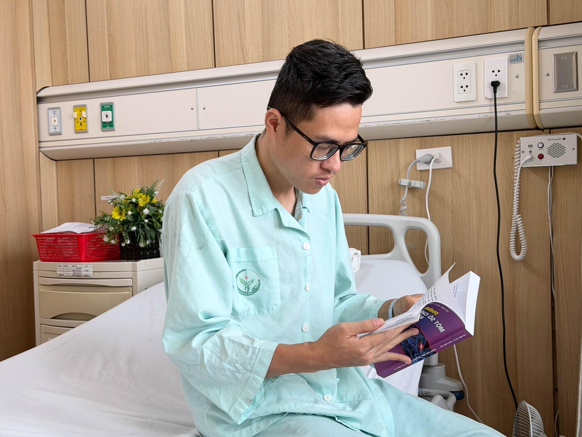 Bác sĩ trẻ suy thận giai đoạn cuối hồi sinh sự sống từ người hiến tạng chết não- Ảnh 2.