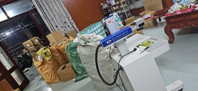 Thuê livestream nước ngoài, lập gian hàng giả mạo trên Shopee, TikTok để bán thuốc xương khớp ‘dỏm’- Ảnh 1.