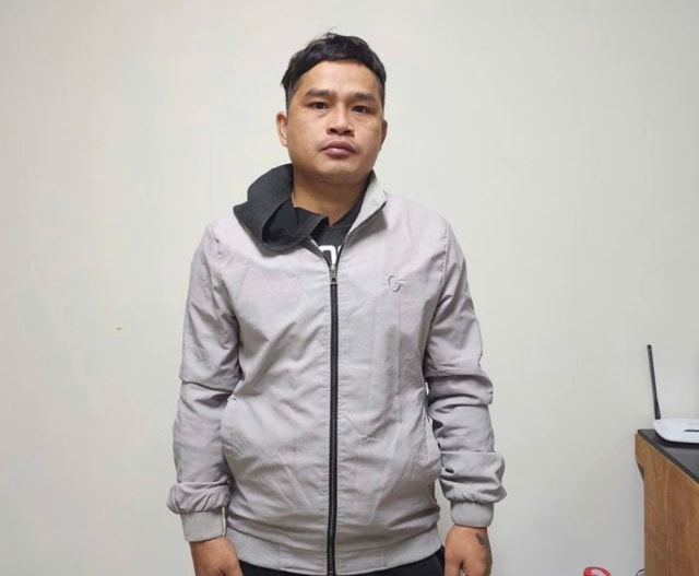 Phát hiện người đàn ông đánh bạc qua điện thoại- Ảnh 1.