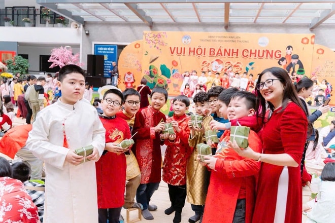 Học sinh Thủ đô rộn ràng trải nghiệm Tết Việt ngay tại sân trường- Ảnh 8.