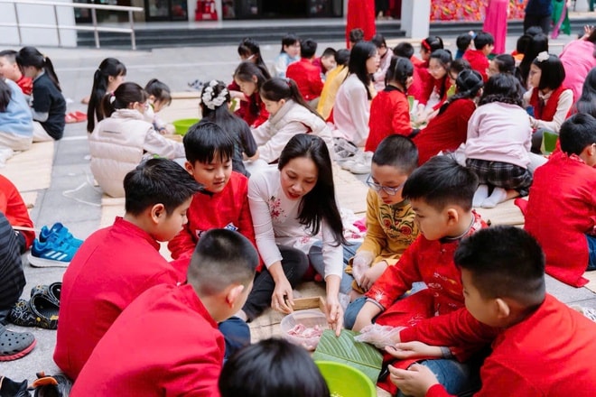 Học sinh Thủ đô rộn ràng trải nghiệm Tết Việt ngay tại sân trường- Ảnh 10.