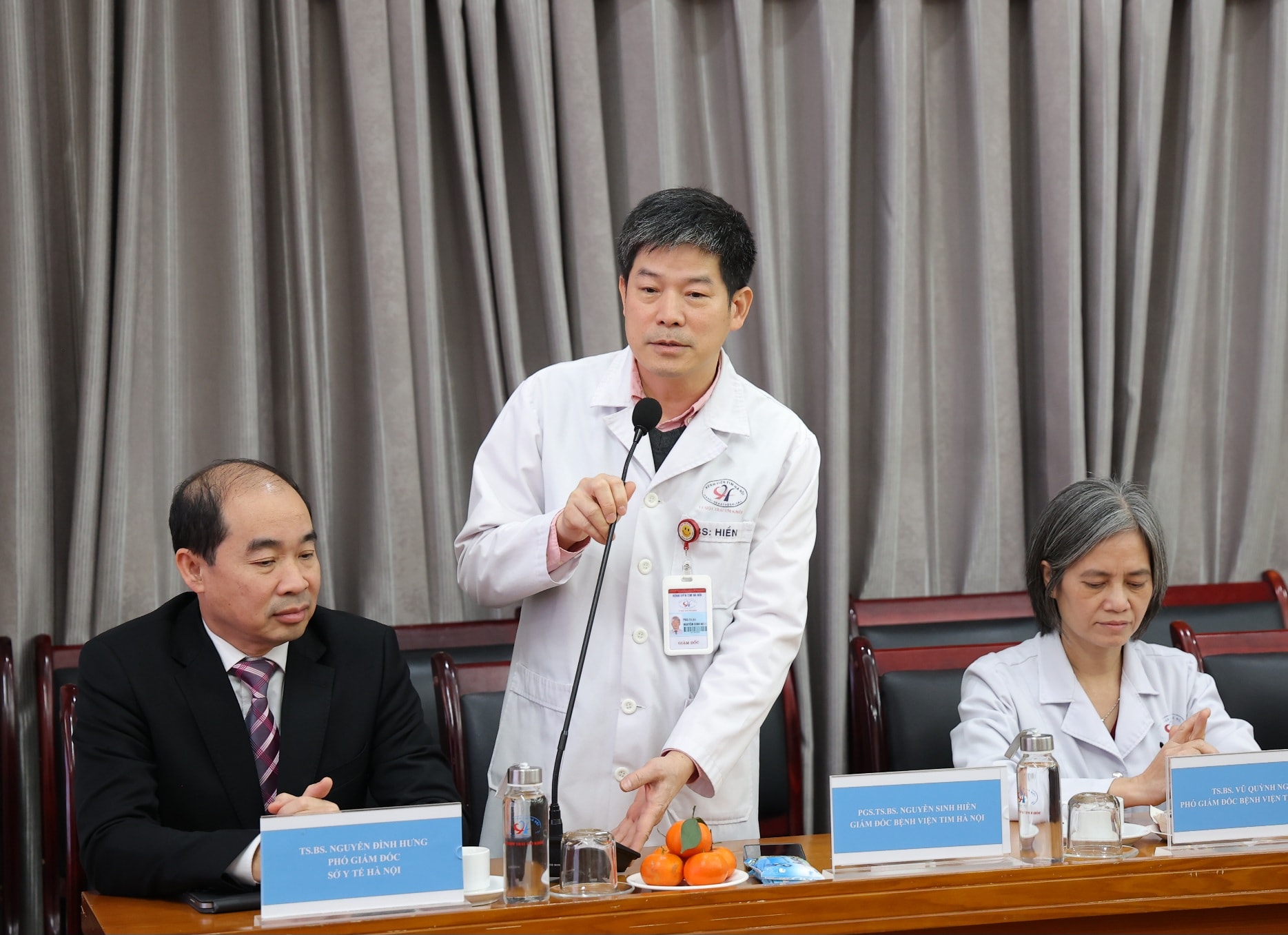 Thứ trưởng Trần Văn Thuấn thăm, kiểm tra công tác y tế dịp Tết Bính Ngọ tại 3 bệnh viện của Hà Nội- Ảnh 8. Thứ trưởng Trần Văn Thuấn thăm, kiểm tra công tác y tế dịp Tết Bính Ngọ tại 3 bệnh viện của Hà Nội- Ảnh 8.