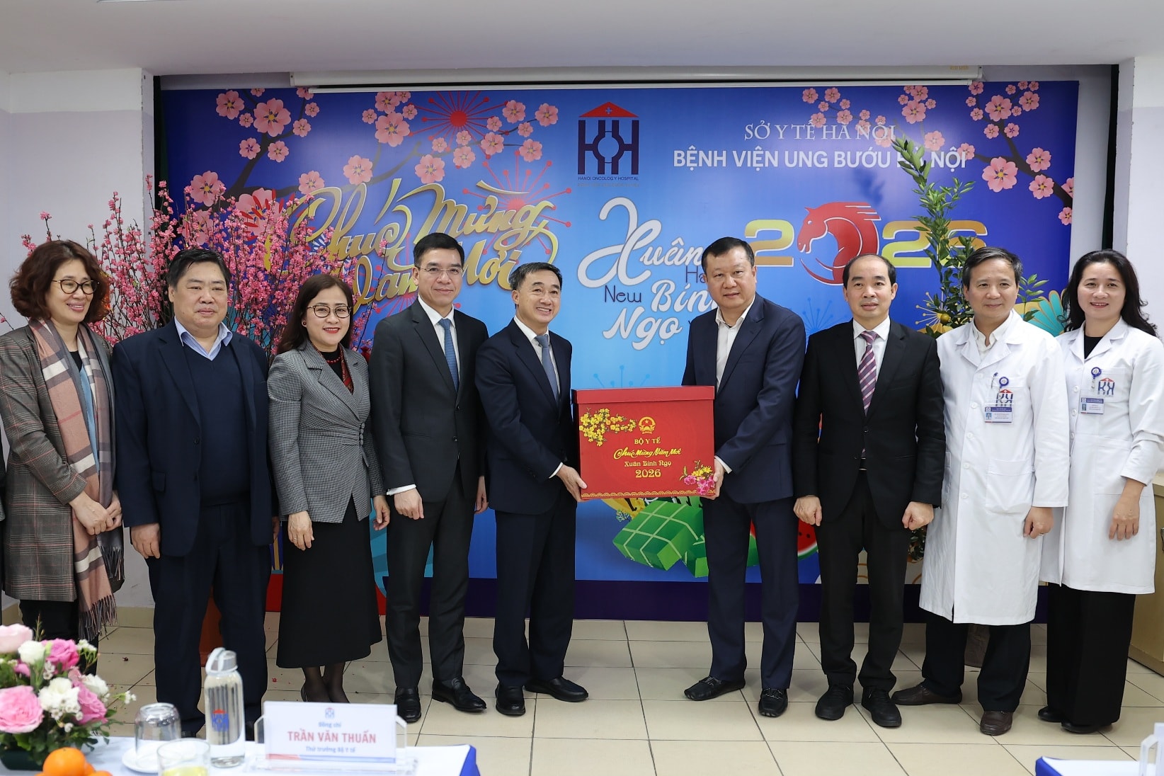 Thứ trưởng Trần Văn Thuấn thăm, kiểm tra công tác y tế dịp Tết Bính Ngọ tại 3 bệnh viện của Hà Nội- Ảnh 7. Thứ trưởng Trần Văn Thuấn thăm, kiểm tra công tác y tế dịp Tết Bính Ngọ tại 3 bệnh viện của Hà Nội- Ảnh 7.