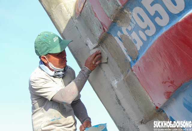 Thay 'áo mới' cho tàu cá đón Tết, gửi trọn kỳ vọng mùa biển mới- Ảnh 4.