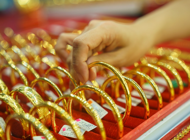 Chốt giá vàng hôm nay ngày 10/2 chưa ngừng tăng mạnh- Ảnh 1.