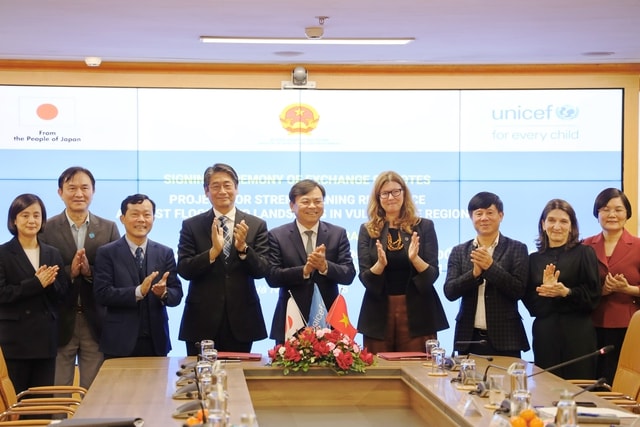 27 triệu trẻ em sẽ được bảo vệ trước rủi ro khí hậu và thiên tai- Ảnh 1. 27 triệu trẻ em sẽ được bảo vệ trước rủi ro khí hậu và thiên tai- Ảnh 1.