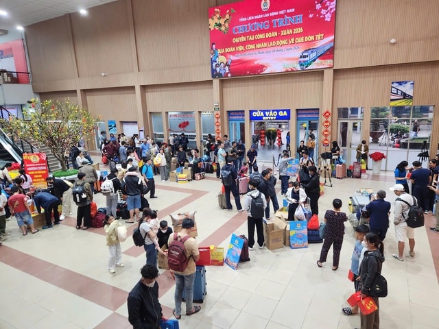 TPHCM hỗ trợ 8.000 vé cho đoàn viên, người lao động về quê đón Tết- Ảnh 2.