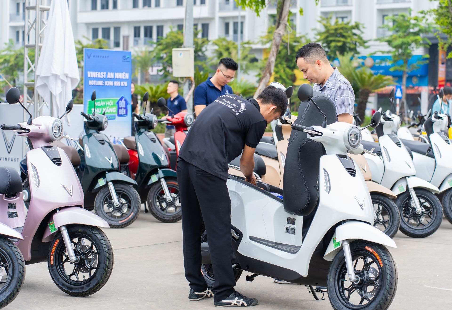 Người dùng VinFast Evo Grand: Điểm cộng đáng giá từ pin rời và chi phí hời - 1