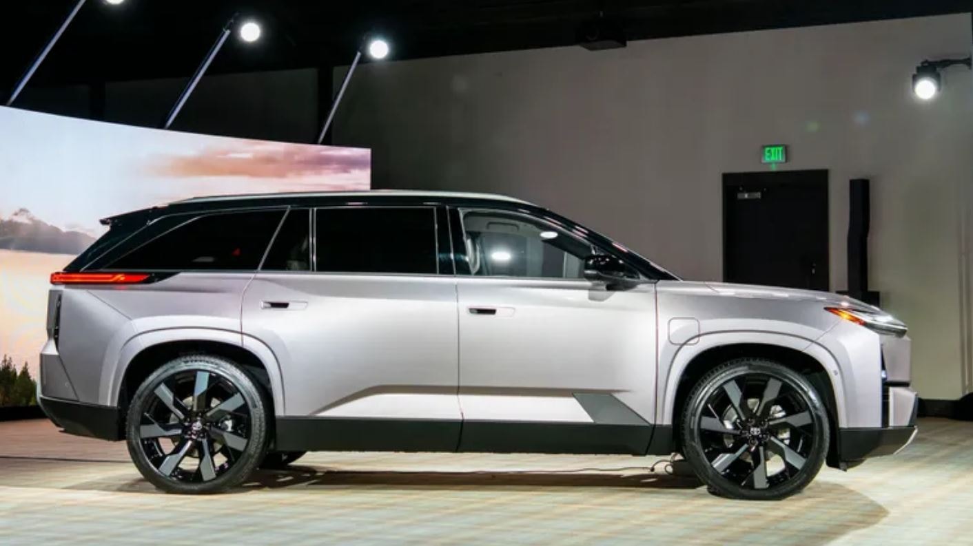 Toyota Highlander 2027 khai tử bản xăng - 2