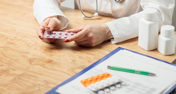 Điều gì sẽ xảy ra nếu bạn uống gấp đôi liều thuốc làm loãng máu?- Ảnh 2. Điều gì sẽ xảy ra nếu bạn uống gấp đôi liều thuốc làm loãng máu?- Ảnh 2.