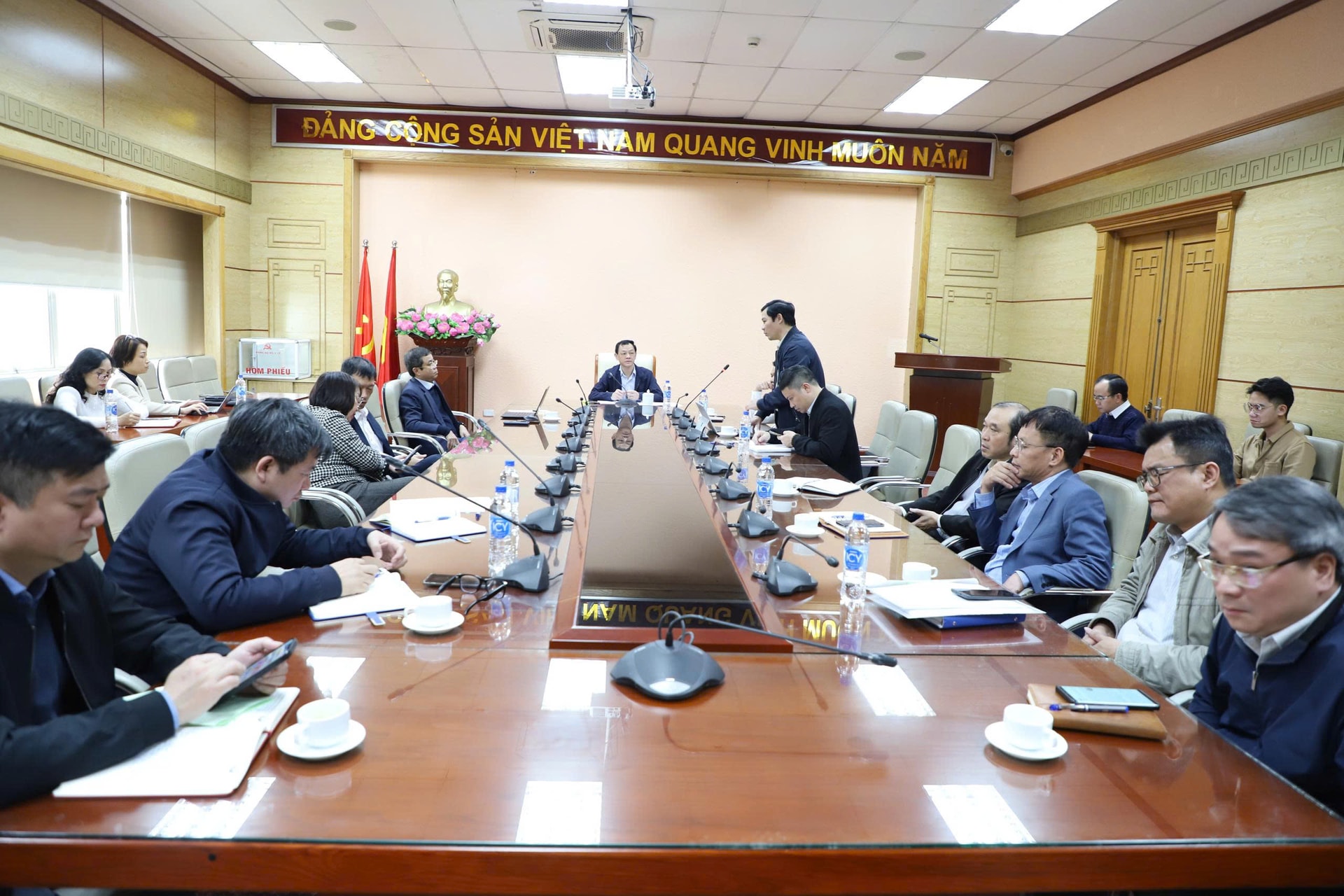 Nêu cao trách nhiệm, liên tục cập nhật, ứng dụng công nghệ trong chuyển đổi số y tế- Ảnh 4.