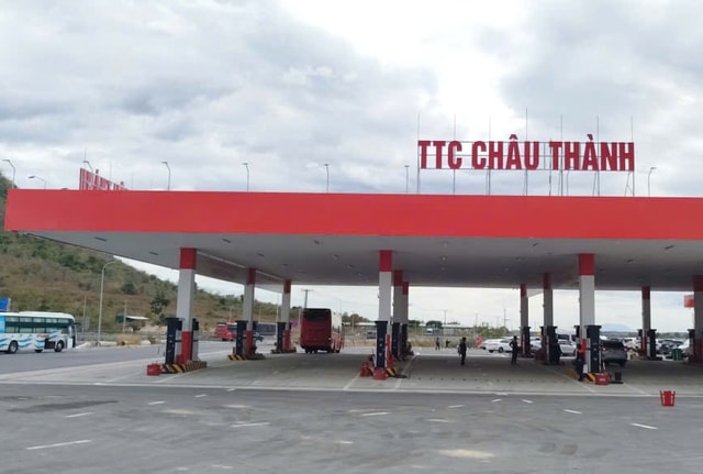 Cao tốc Vĩnh Hảo - Phan Thiết chính thức có trạm xăng và trạm sạc xe điện- Ảnh 1. Cao tốc Vĩnh Hảo - Phan Thiết chính thức có trạm xăng và trạm sạc xe điện- Ảnh 1.