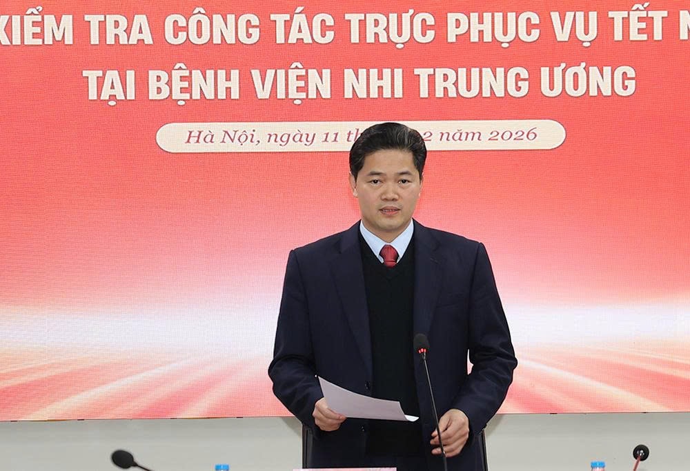 Thứ trưởng Thường trực Vũ Mạnh Hà thăm, chúc Tết, kiểm tra công tác khám chữa bệnh tại Bệnh viện Nhi và Mắt TW- Ảnh 3. Thứ trưởng Thường trực Vũ Mạnh Hà thăm, chúc Tết, kiểm tra công tác khám chữa bệnh tại Bệnh viện Nhi và Mắt TW- Ảnh 3.