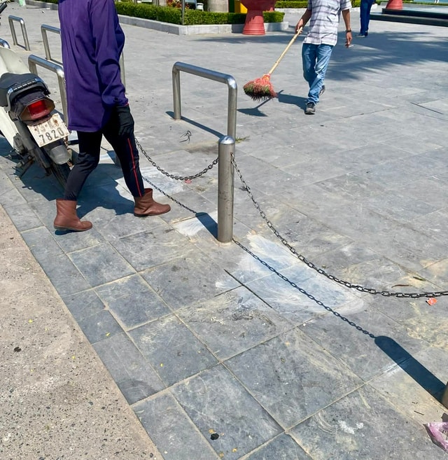 Xôn xao thông tin muốn ngồi vỉa hè gần chợ buôn bán phải nộp 1 triệu đồng- Ảnh 3.